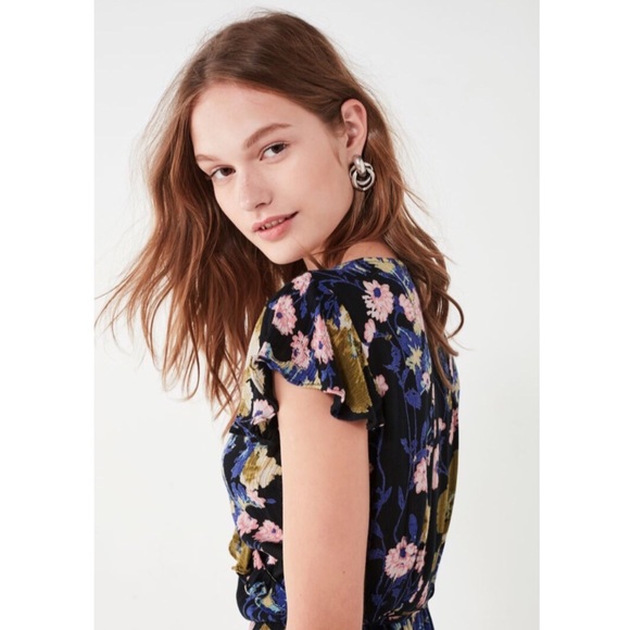 Final Sale! Urban Outfitters Floral Wrap Dress Top - Picture 3 of 5